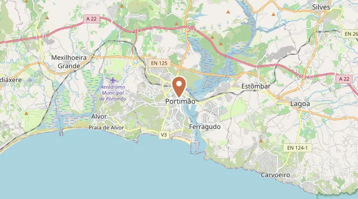 Map showing the location of Portimão